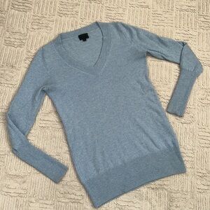 J. Crew long sleeve n-neck blue sweater, 100% cashmere, Size Small